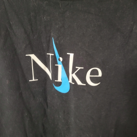 Nike XS Sleveless Black Tee - Picture 2 of 4